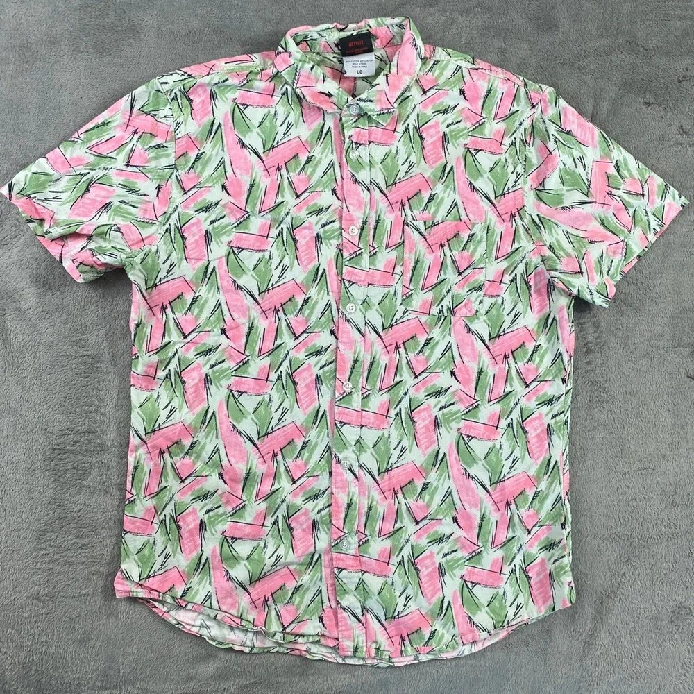 Stranger Things Netflix Button Down Men LG Pink Hopper Shirt 80s Retro Geek Nerd - Picture 1 of 9